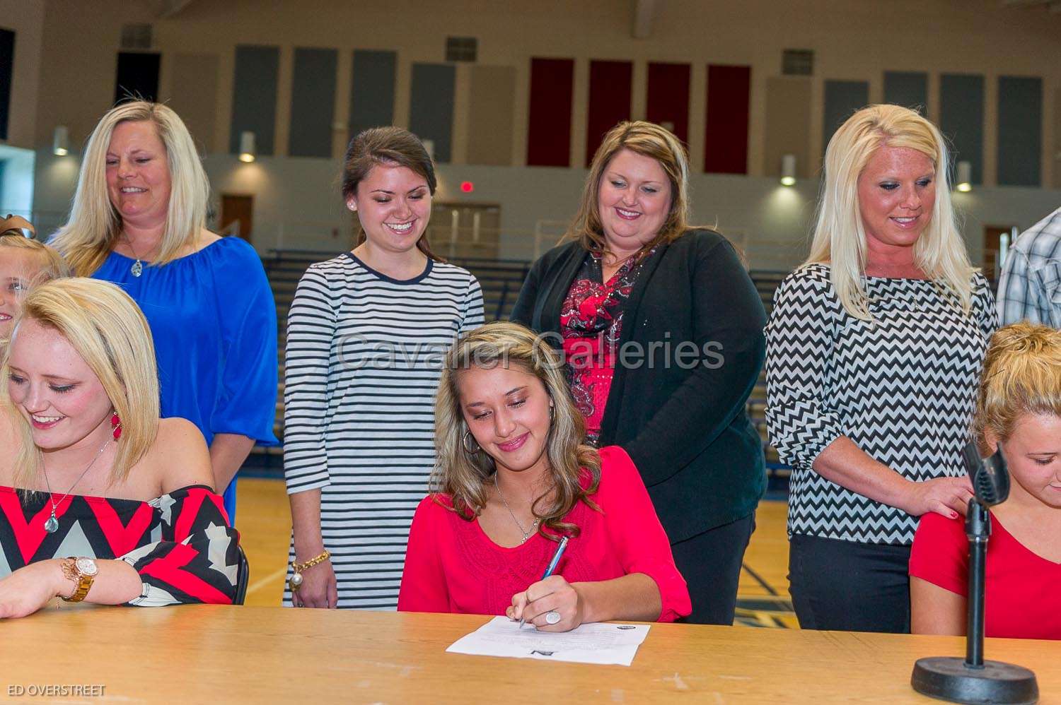 April16signings 196.jpg